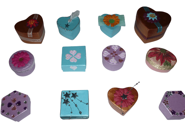 Petites boites en carton.